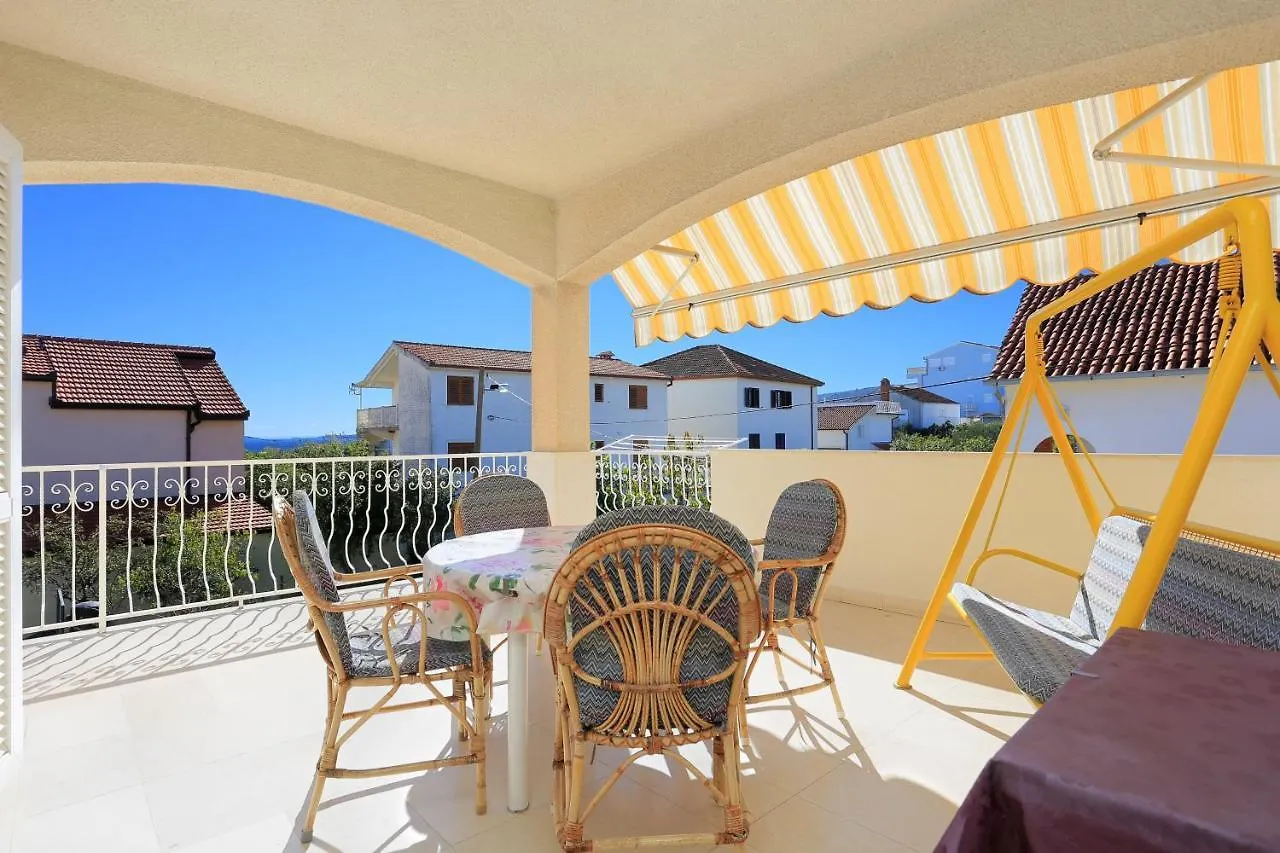 Apartments By The Sea Seget Vranjica, Trogir - 18487 ドニー・セゲット 0*,  クロアチア