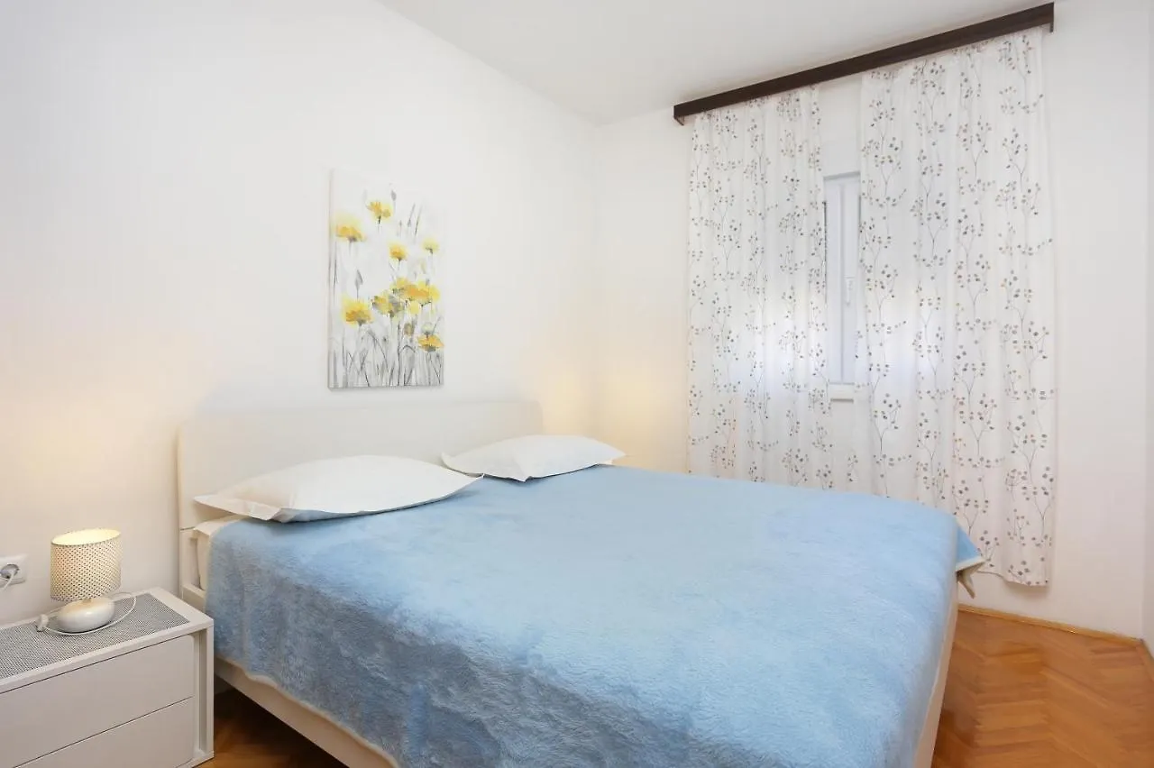 Apartments By The Sea Seget Vranjica, Trogir - 18487 Seget Donji